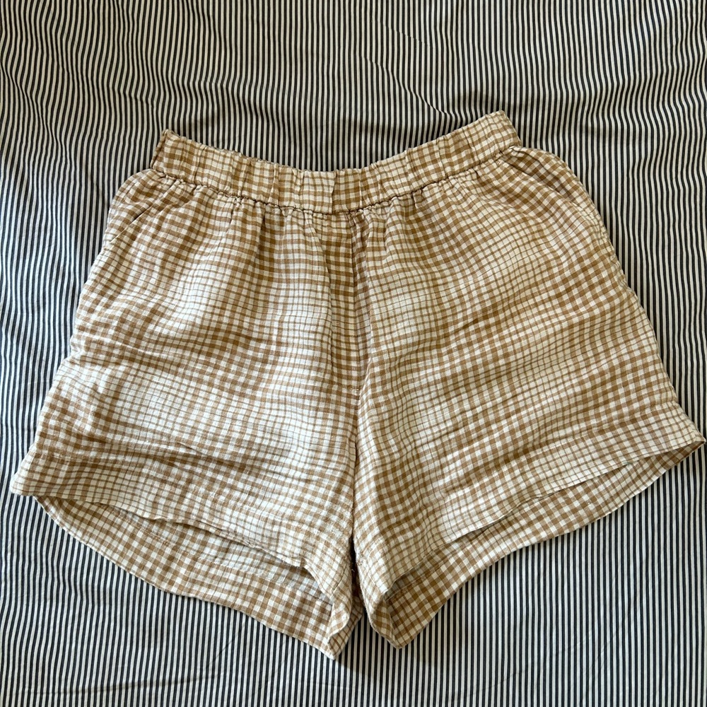 Everlane tan & cream plaid linen shorts